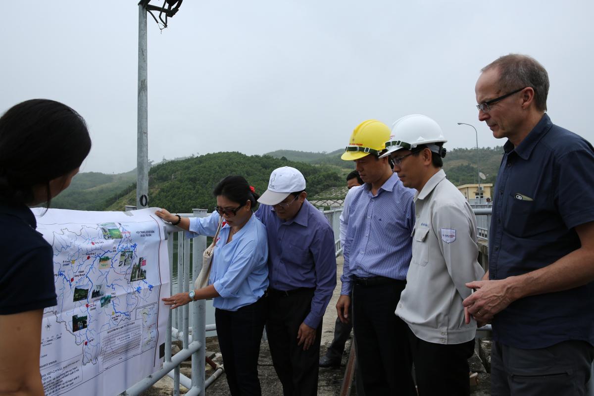 Participants of the workshop visited Song Tranh hydropower plant 2 