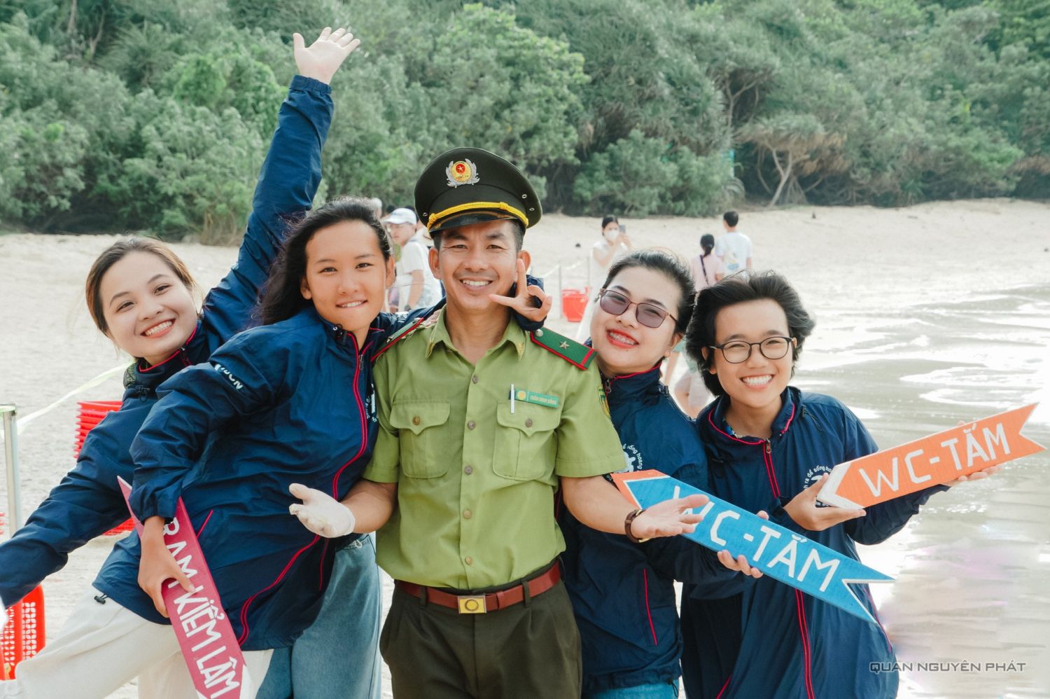 Marine turtles volunteers in Con Dao National Park, Viet Nam