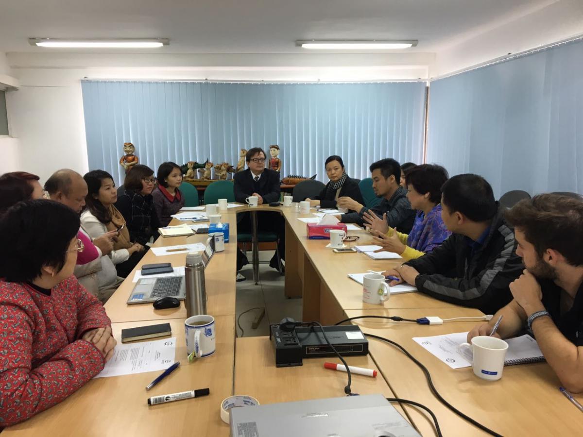 WCEL Chair visiting Hanoi office with staff, IUCN Members and WCEL Members