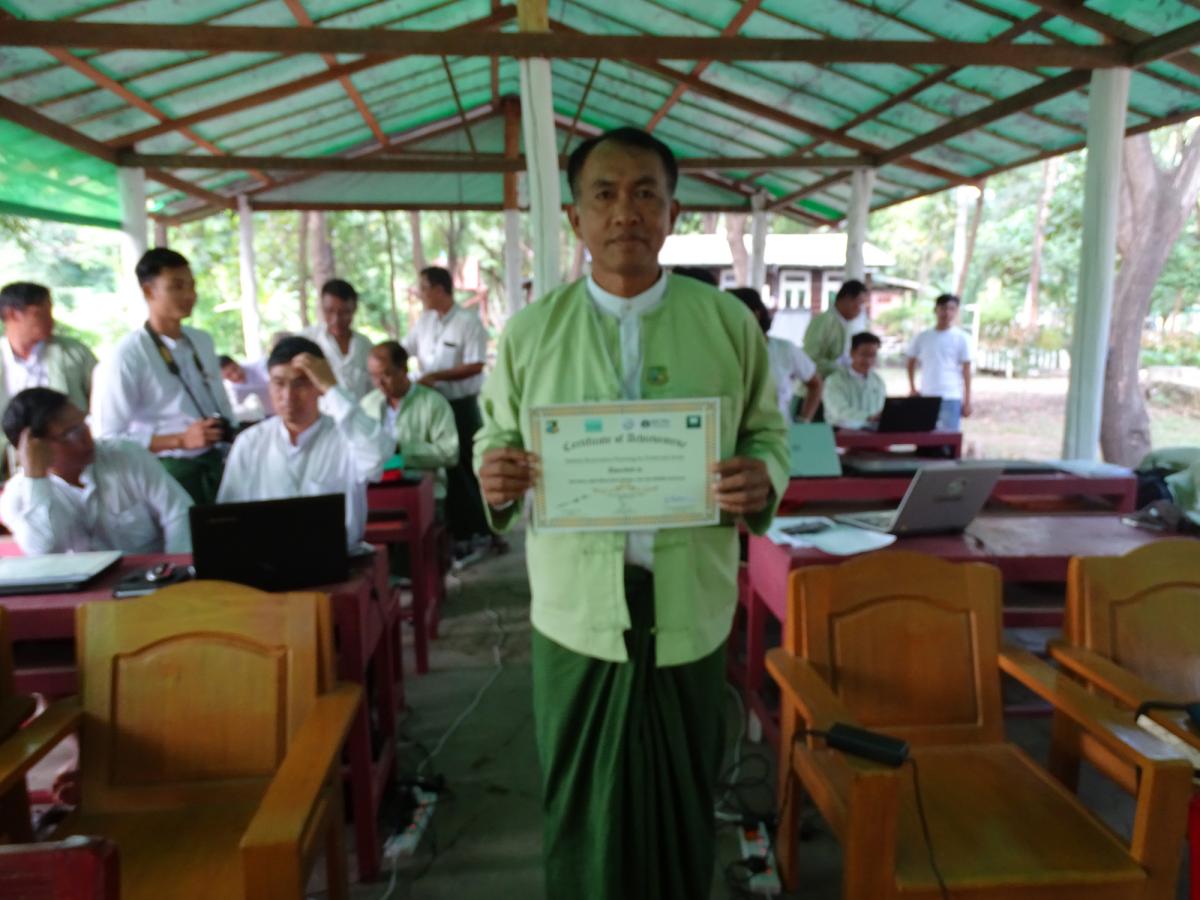 A trainee received a certificate after the training 