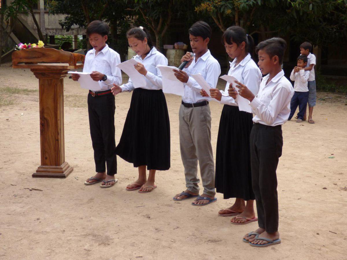 Primary school students Recite Poetry on Wetlands Conservation 