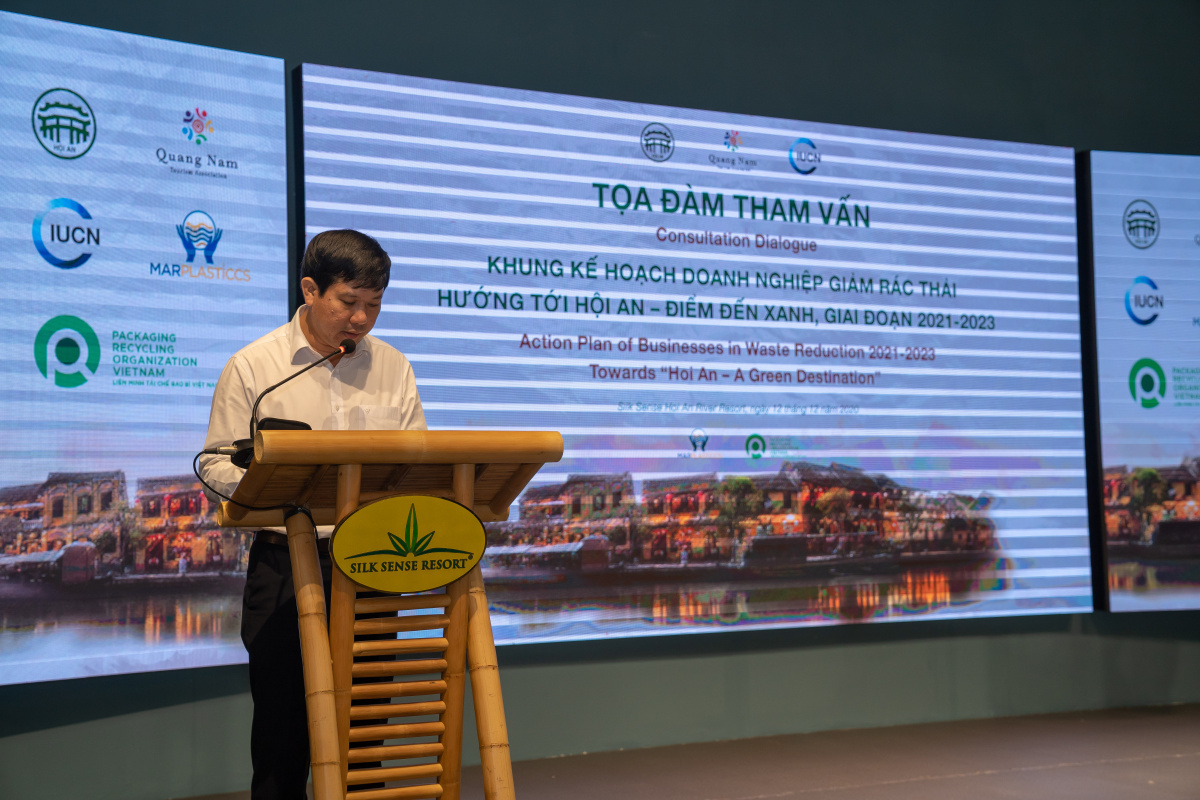 Vice chairman of Hoi An city Nguyen Minh Ly delivered opening remark