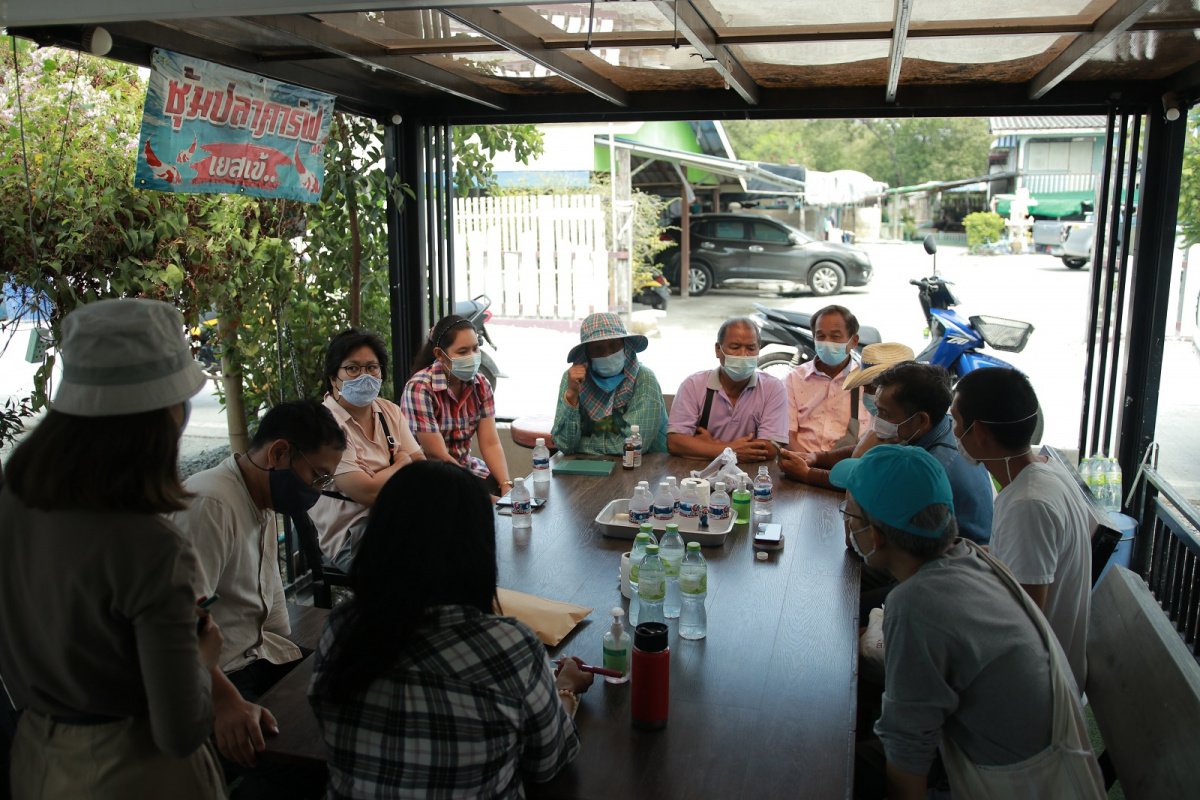 Survey team and participants in Songkhlong
