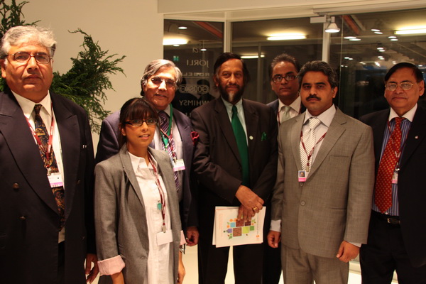 Dr. Rajendra Kumar Pachauri, Chairman IPCC seen here with members of the Pakistan delegation to the UN Conference on Climate...