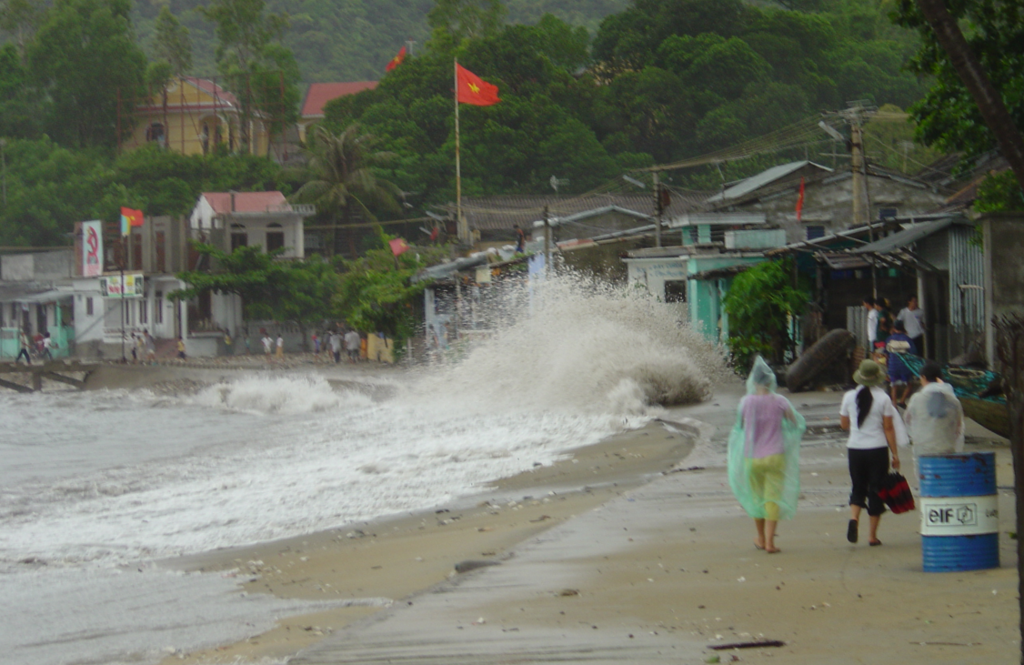 A typhoon hits the Cham Islands