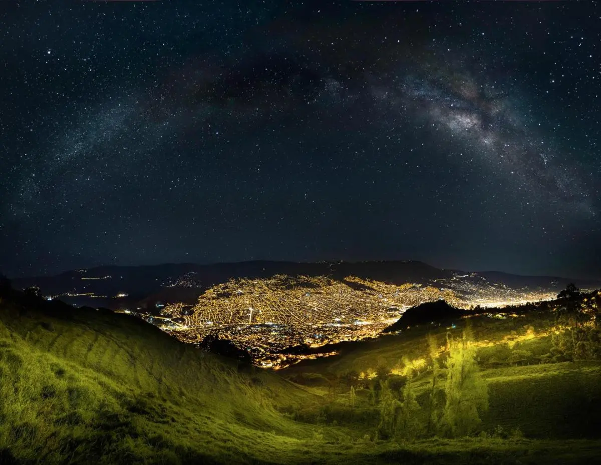 Milky Way over Valla de Aburra and Medellin