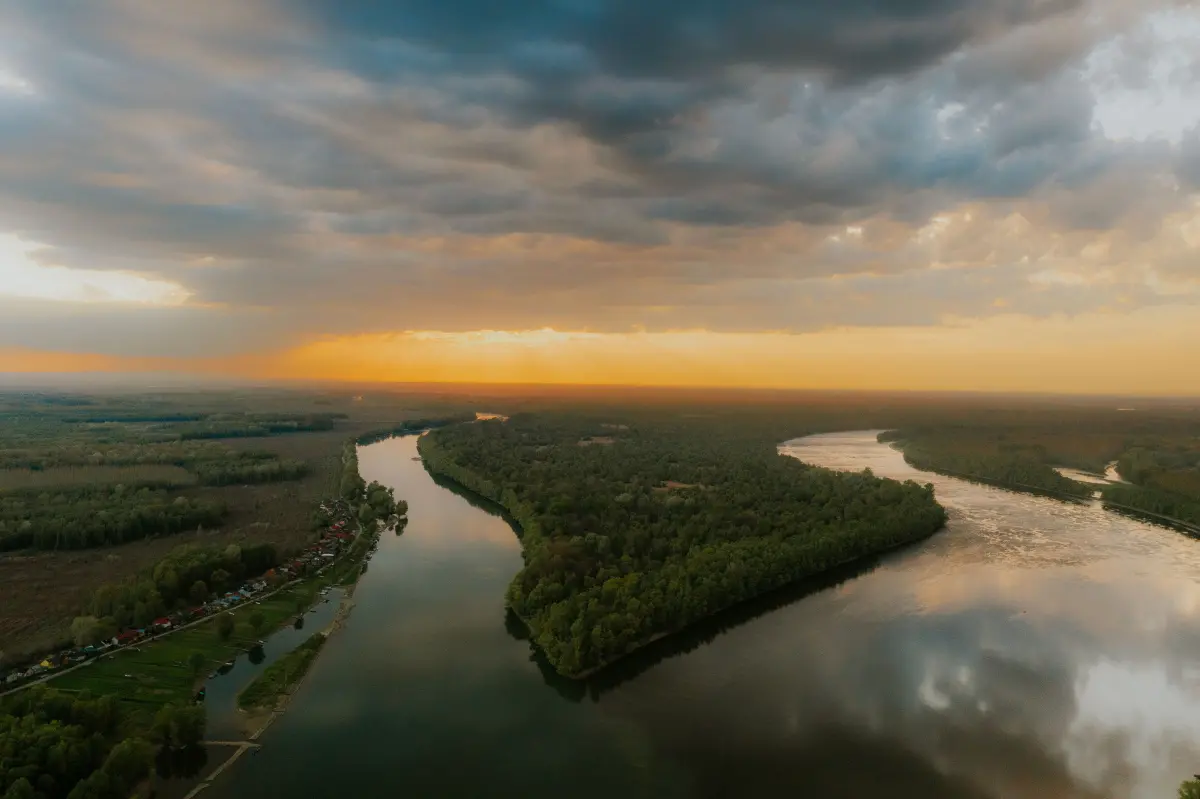 The Drava-Danube confluence between Croatia and Serbia including world famous bird paradise Kopacki Rit is part of the newly designated 5-country Biosphere reserve Mura-Drava-Danube.