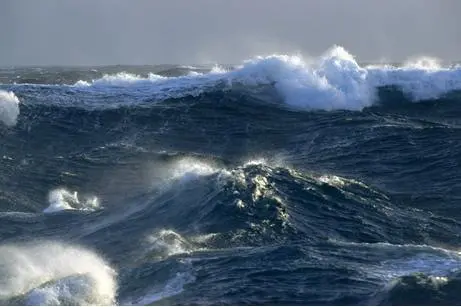 Waves on the open sea in the Antarctic Ocean