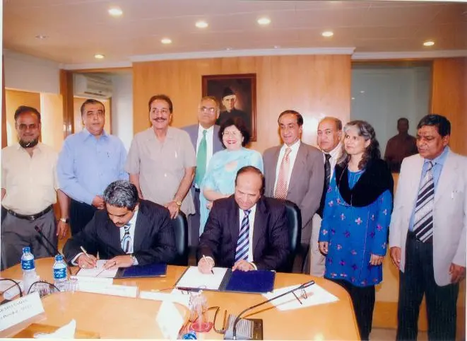 Sultan Ahmed Chawla, President FPCCI &  Shah Murad Aliani, Country Representative, IUCN Pakistan signing the MoU between FPCCI and International Union for Conservation of Nature (IUCN)  at the Federation House, Karachi .