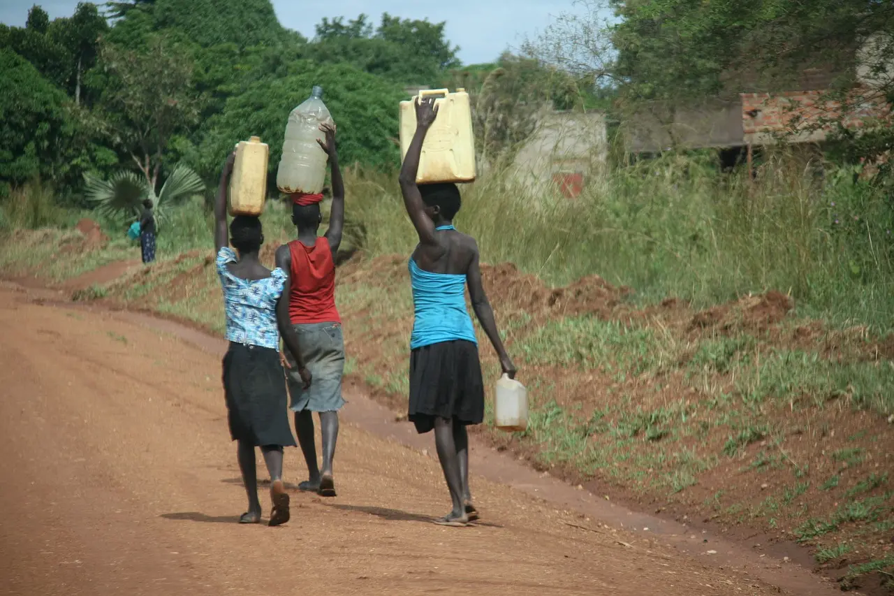 Women carrying water 